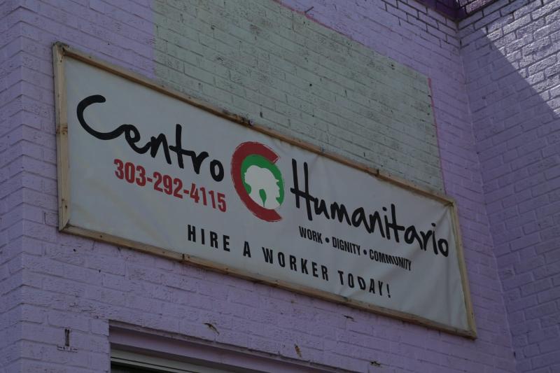 graphic that says centro humanitario