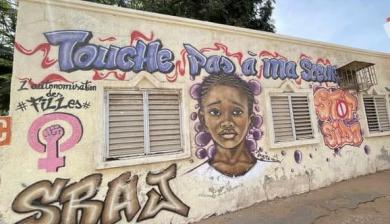 Mural expressing the right of access to reproductive health services for Senegalese women and girls.